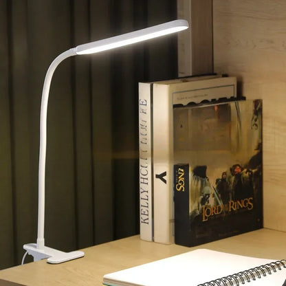 Skanto | LED Clip Lamp LumaFlex | 3 Light Colors & 10 Brightness Levels | USB Powered | Flexible Neck | Eye-Friendly & Dimmable