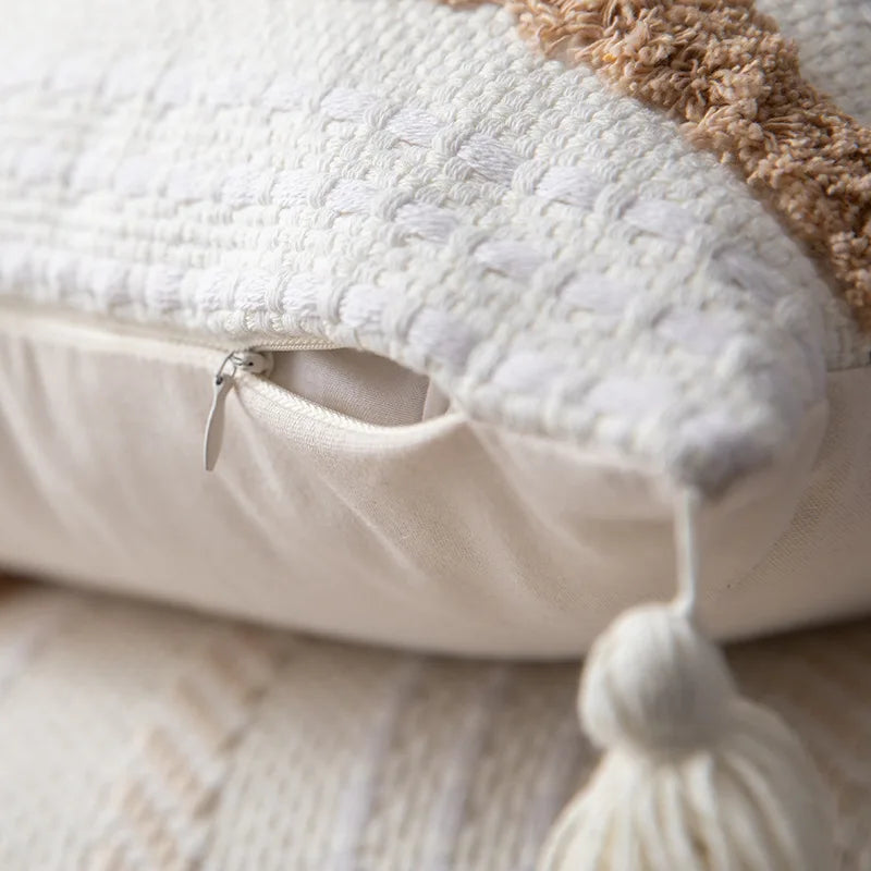 Lumière Luxe Pillowcase - Elegant Tufted Style for Your Interior Kalsten