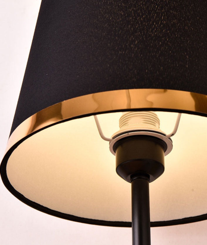 GiltGlow – Elegant Gold and Black Retro Table Lamp | Kalsten
