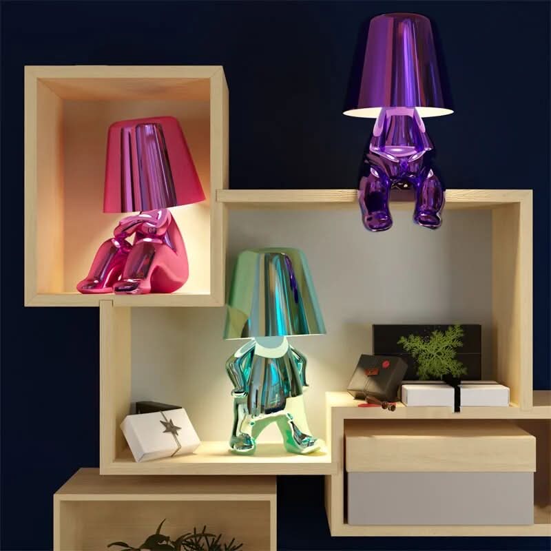 Goldie Resin Thinker LED Table Lamp | Kalsten