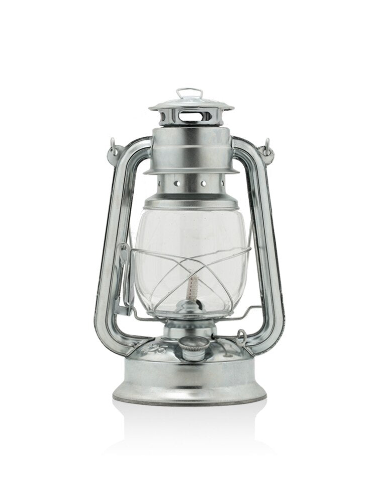 Nostalgic Camping Side Outdoor Kerosene Lantern Lamp | Kalsten
