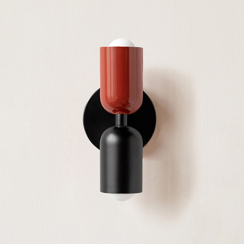 Lively, minimalist wall lamp with two light bulbs | Kalsten