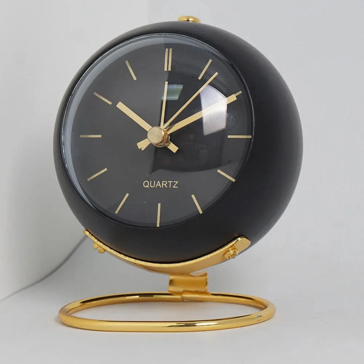 Minimalistic Scandinavian Desk Clock with Silent Quartz Movement | Kalsten