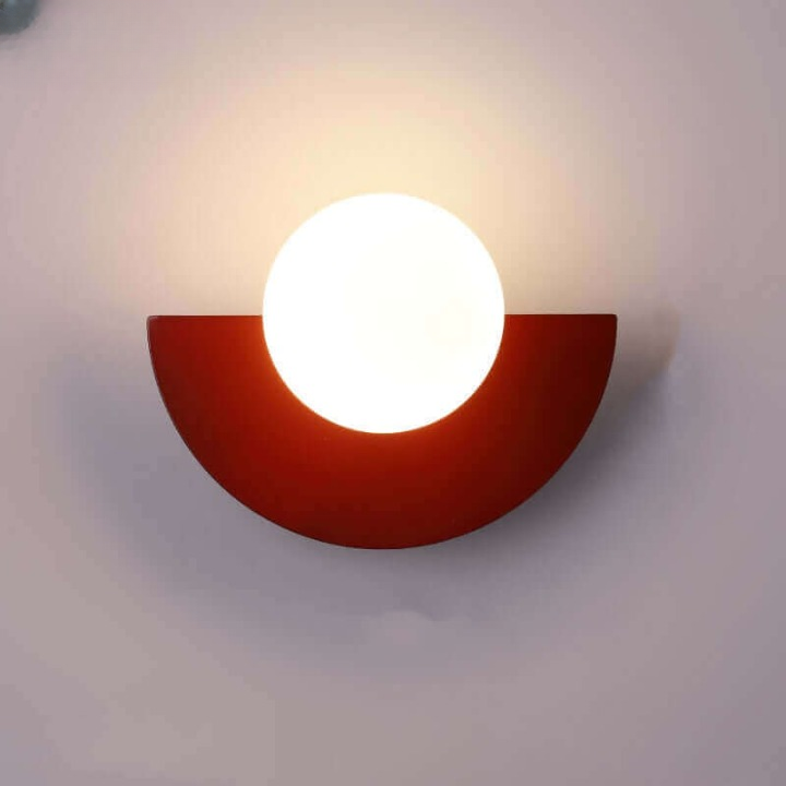 Noorderlicht Charm - Halfmoon Wall Lamp of Metal Kalsten