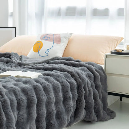 Skanto | PlushCozy | Faux Fur Winter Throw