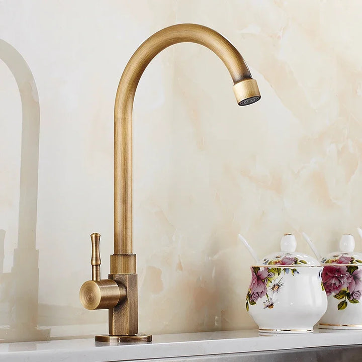 Kalsten | Brass kitchen faucet