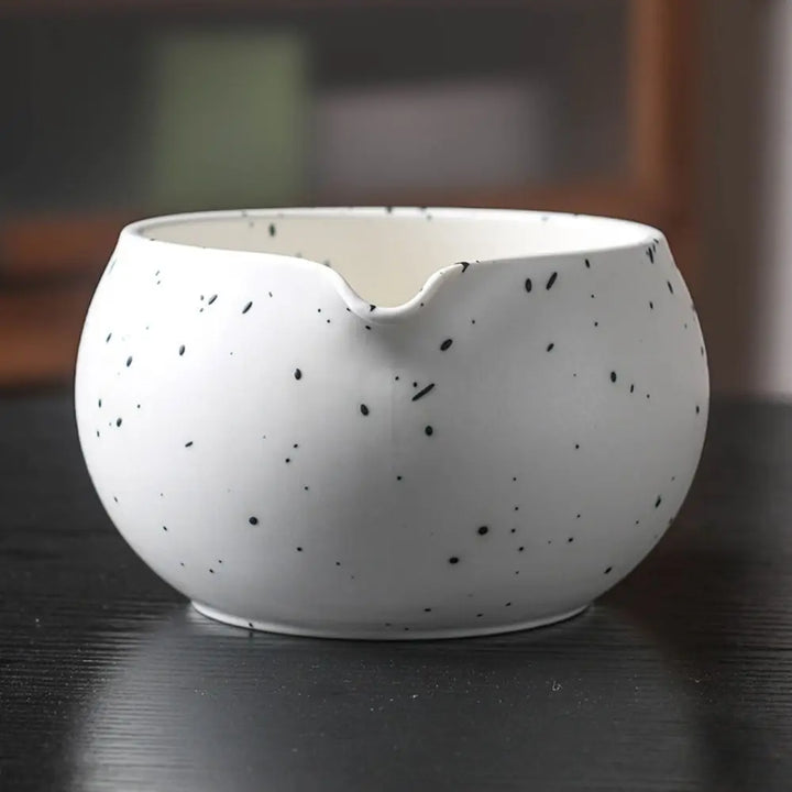 Ceramic Matcha Bowl with Spout Traditional Japanese Design 13.5cm Green Tea Serving Chawan-5
