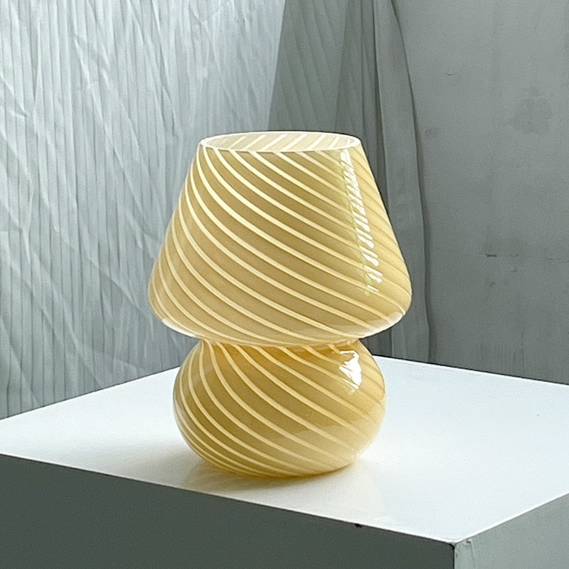 LED Desk Lamp in Mushroom Shape made of Glass | Kalsten