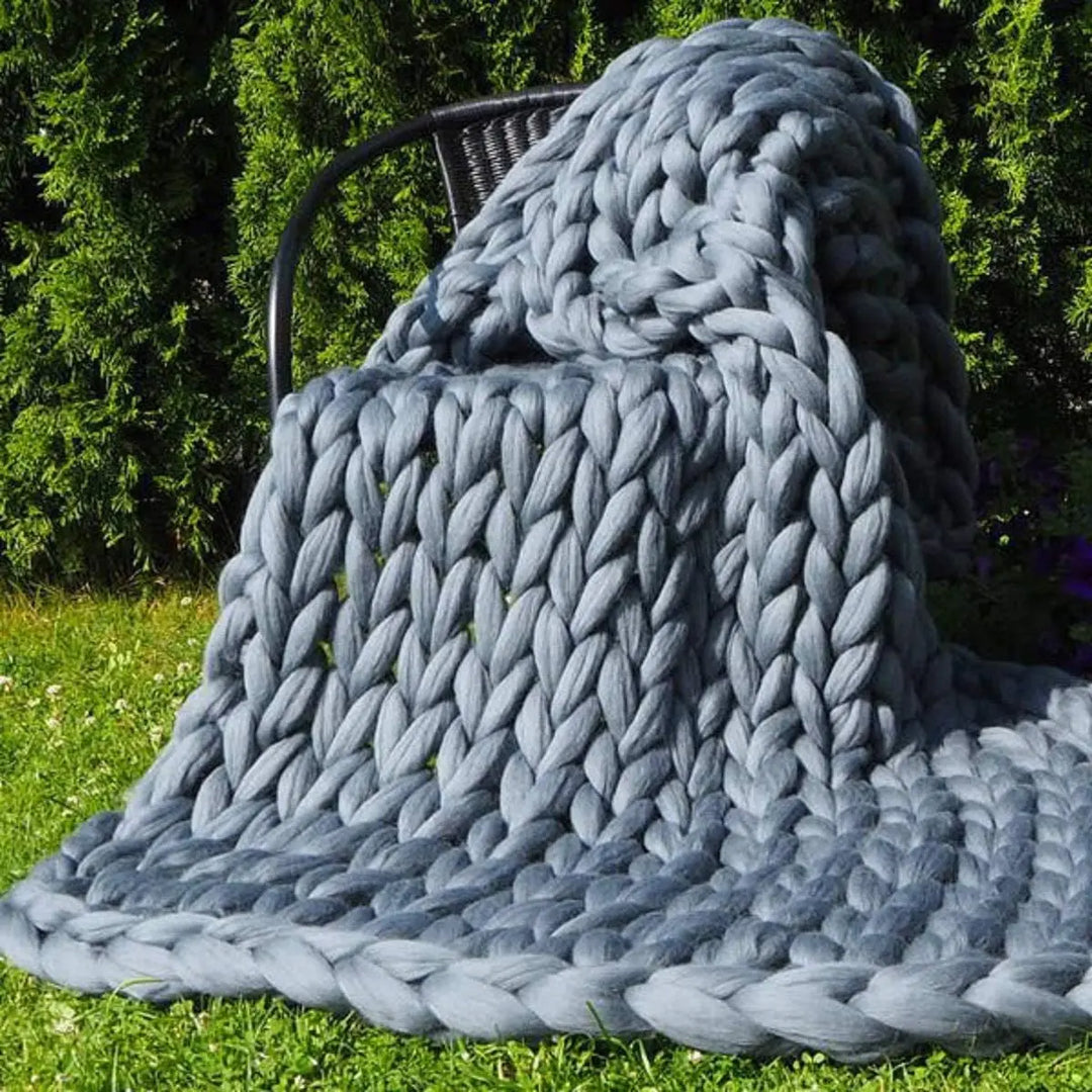 Kalsten | Chunky Knit Blanket – Cozy Wool Blanket for Every Room – Soft & Warm – Perfect for Sofa and Bed