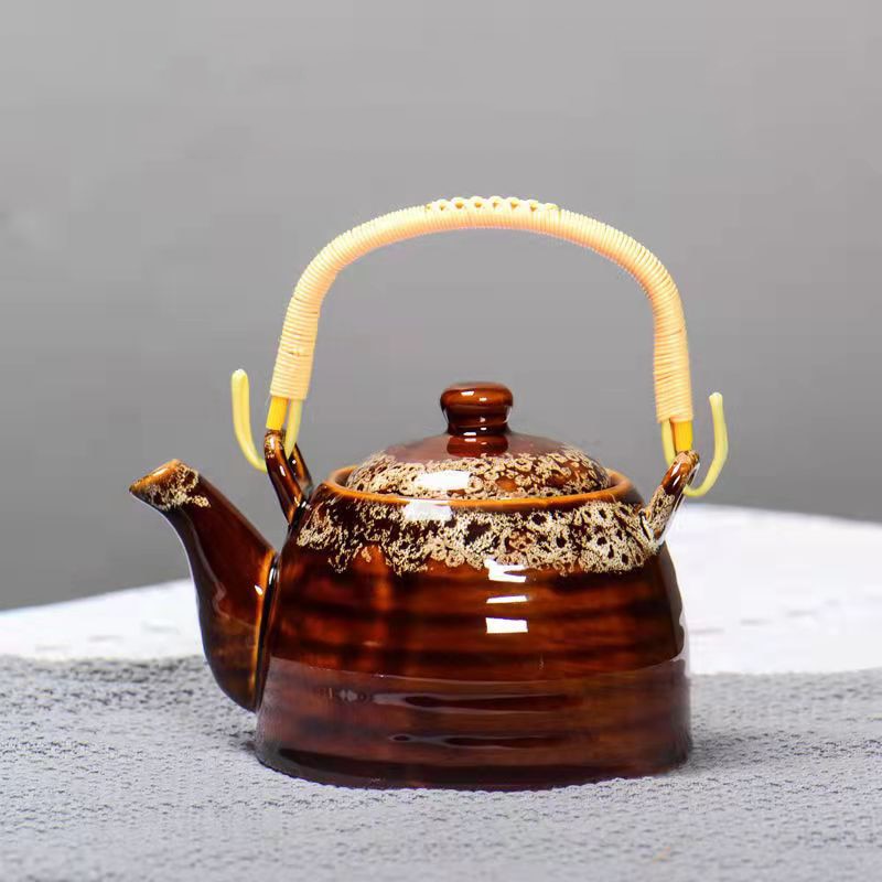 Colorful clay teapot | Kalsten