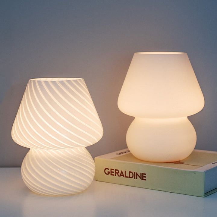 LED Desk Lamp in Mushroom Shape made of Glass | Kalsten