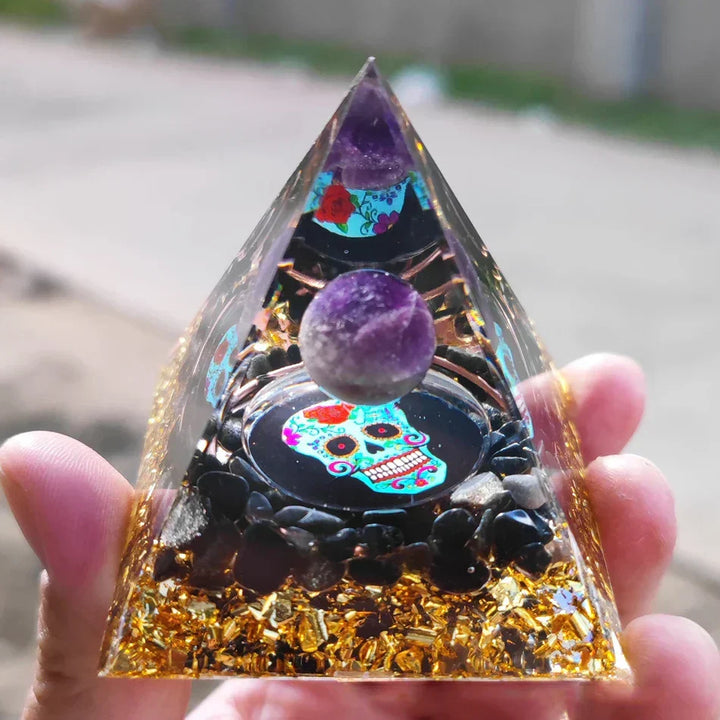 Orgonite Pyramid with Amethyst Pendulum – Energy, Protection and Decoration | Kalsten