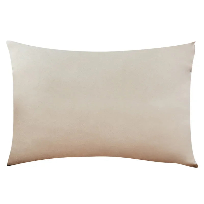 Skanto Skanto | Orion Noir Pillowcase - Luxurious Velvet Pillowcase for a Stylish Interior