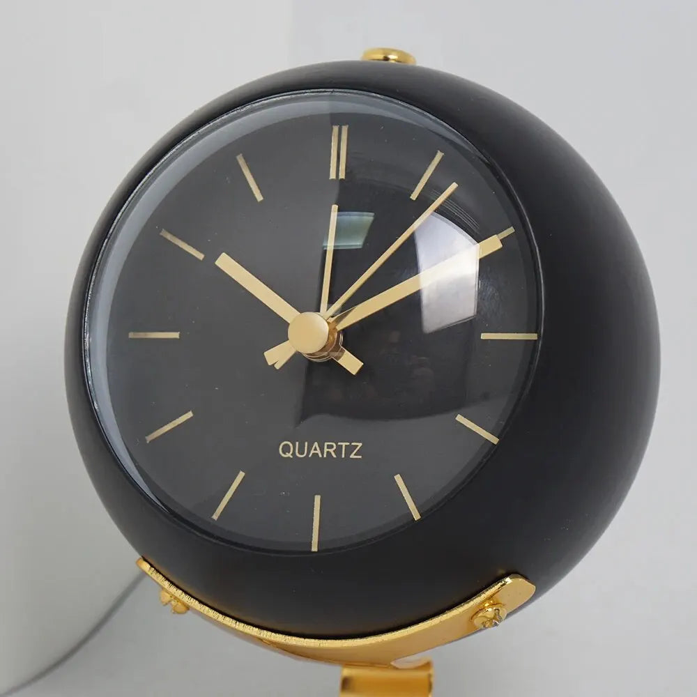 Minimalistic Scandinavian Desk Clock with Silent Quartz Movement | Kalsten
