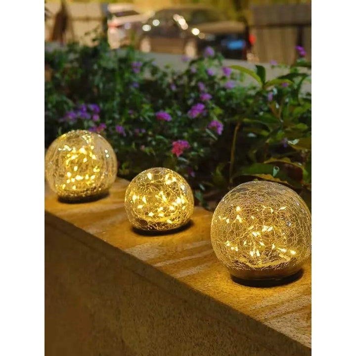 LED garden lights in crackle glass look – solar ball lamps for outdoor use and decoration | Kalsten