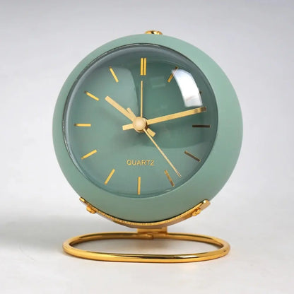 Minimalist Scandinavian Desk Clock with Silent Quartz Movement | Skanto