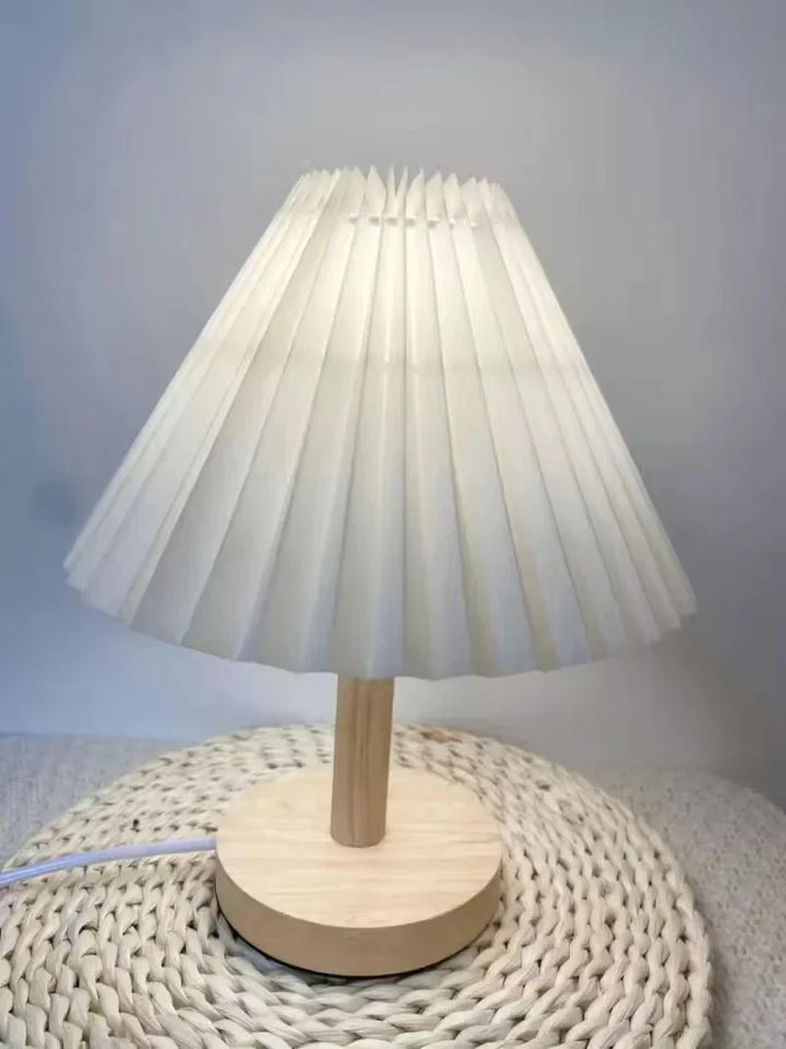 Foldable Pleat Table Lamp - Stylish Foldable LED Table Lamp for Unique Interior Design Kalsten