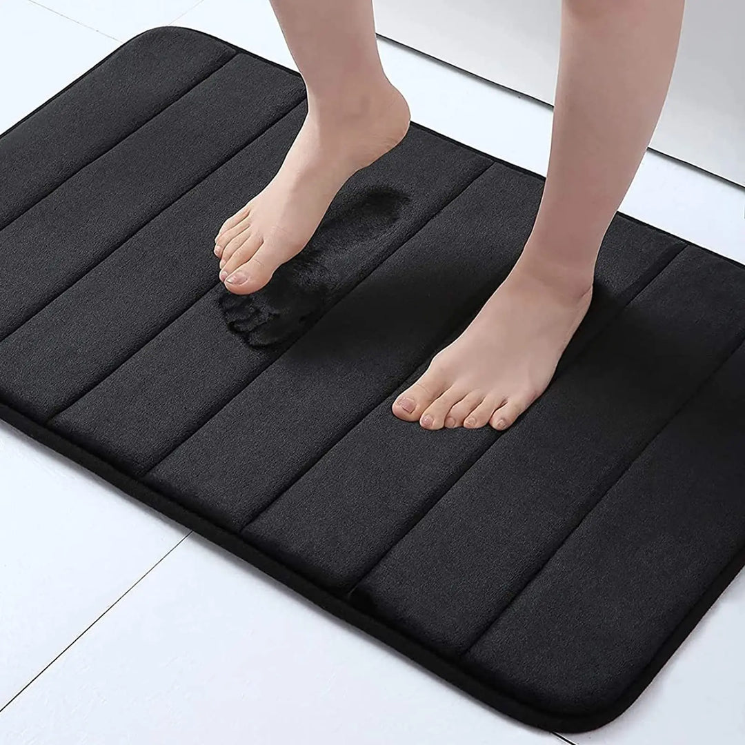 LuxSoft Memory Foam Bath Mat | Kalsten