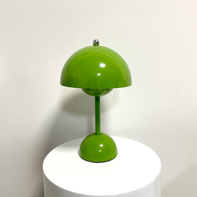 Bud LED table lamp – Metal, modern, 220V | Kalsten