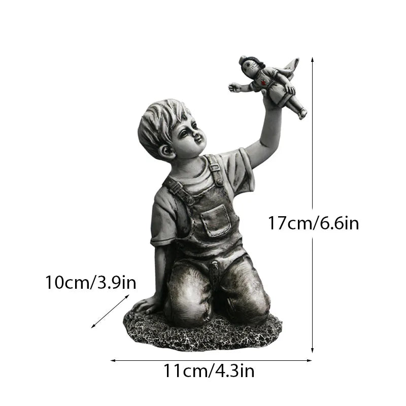 Kalsten | Artify Banksy sculpture collection | Flower thrower & balloon girl | Pop art figures | Modern office & home decoration