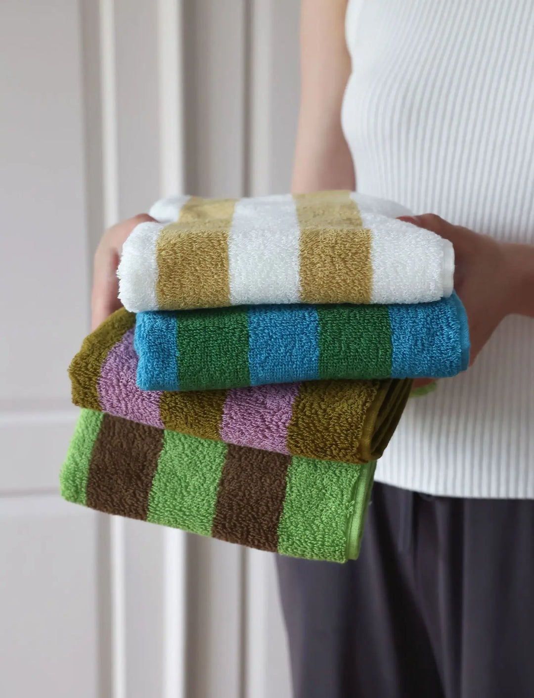 RetroStripe Luxe Cotton Towel – Striped Cotton Towel in Hotel Quality | Kalsten