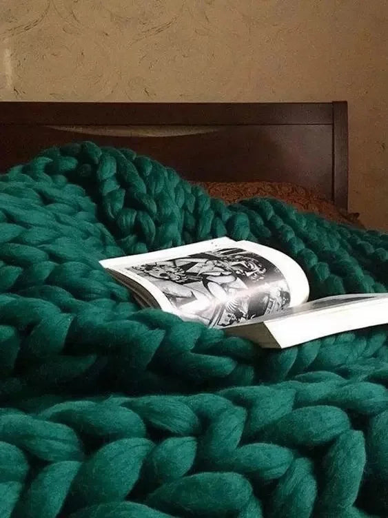 Kalsten | Chunky Knit Blanket – Cozy Wool Blanket for Every Room – Soft & Warm – Perfect for Sofa and Bed