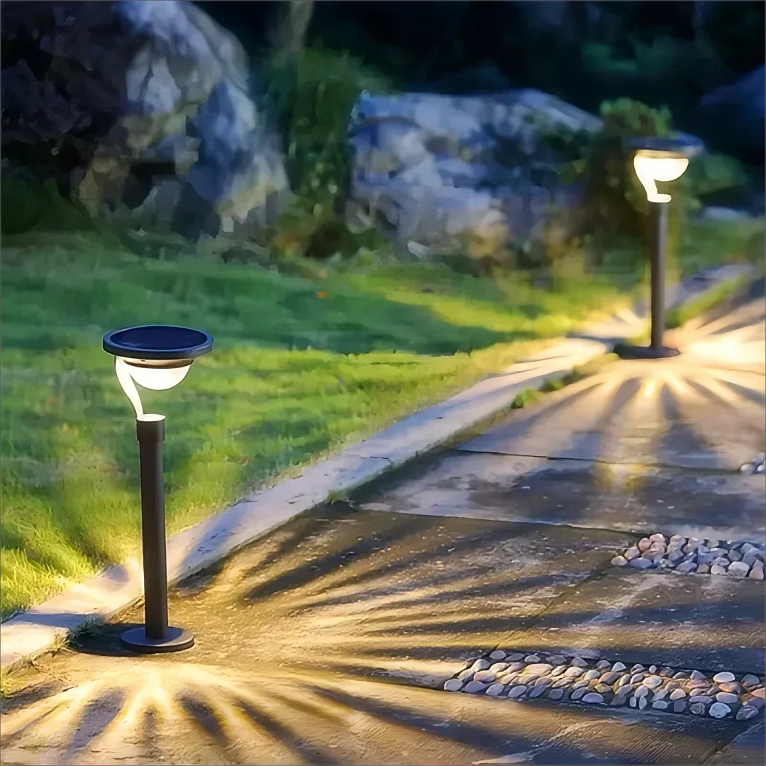 High-Performance Solar Outdoor Light