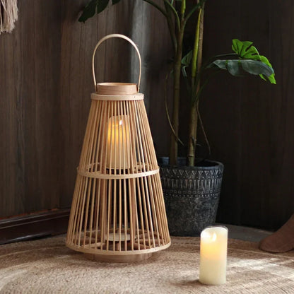 Rattan Lantern Wreath