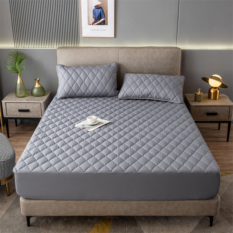 Skanto | Anti-Slip Waterproof Mattress Protector