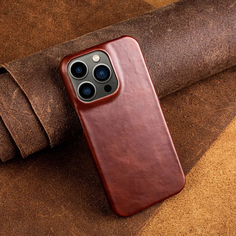 Kalsten | RoyalLeather: Luxurious, handmade case made of genuine cowhide leather for the iPhone
