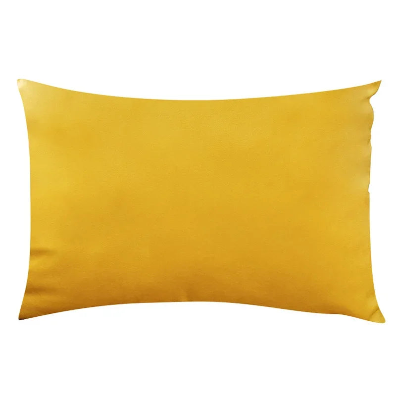 Skanto Skanto | Orion Noir Pillowcase - Luxurious Velvet Pillowcase for a Stylish Interior