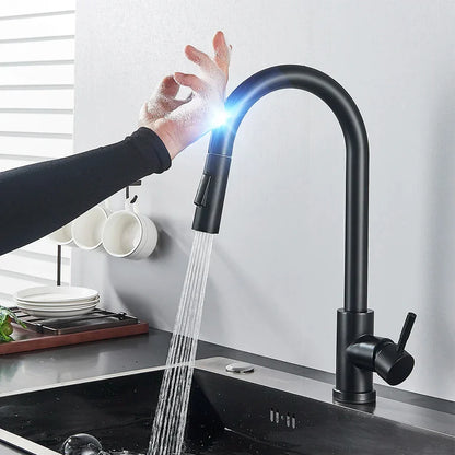 Skanto | Retractable Kitchen Faucet with Touch Control and Sensor Function