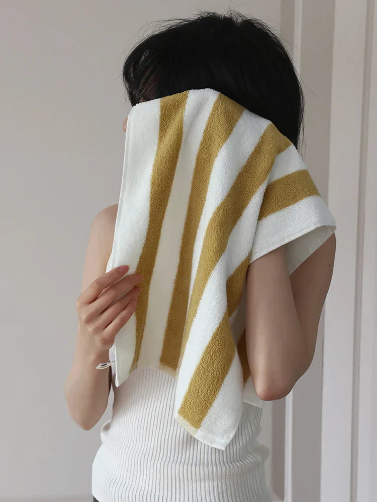 RetroStripe Luxe Cotton Towel – Striped Cotton Towel in Hotel Quality | Kalsten