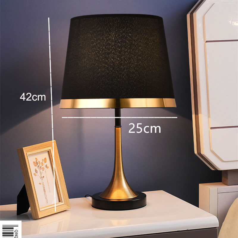 GiltGlow – Elegant Gold and Black Retro Table Lamp | Kalsten