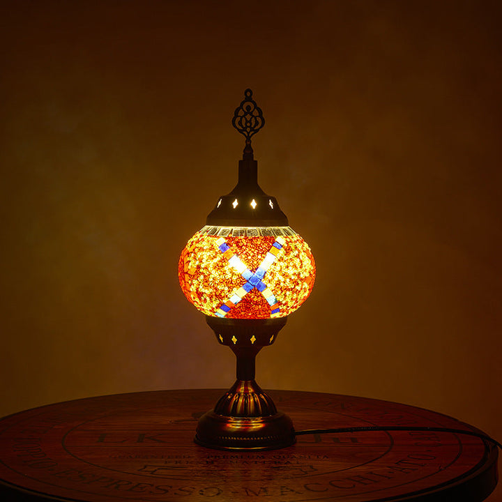 Traditional Tiffany romantic oval iron enameled 1-light table lamp for the bedroom | Kalsten