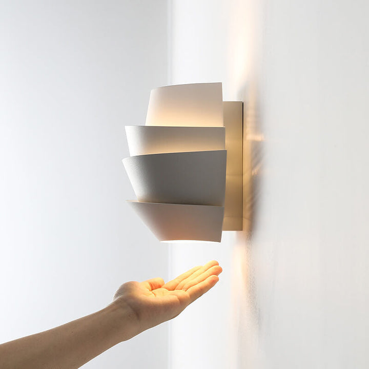 Scandinavian Wall Lamp with Dual Light Points - NordGlow | Kalsten