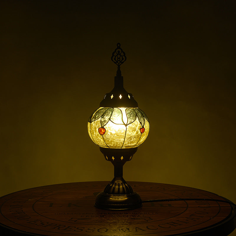 Traditional Tiffany romantic oval iron enameled 1-light table lamp for the bedroom | Kalsten