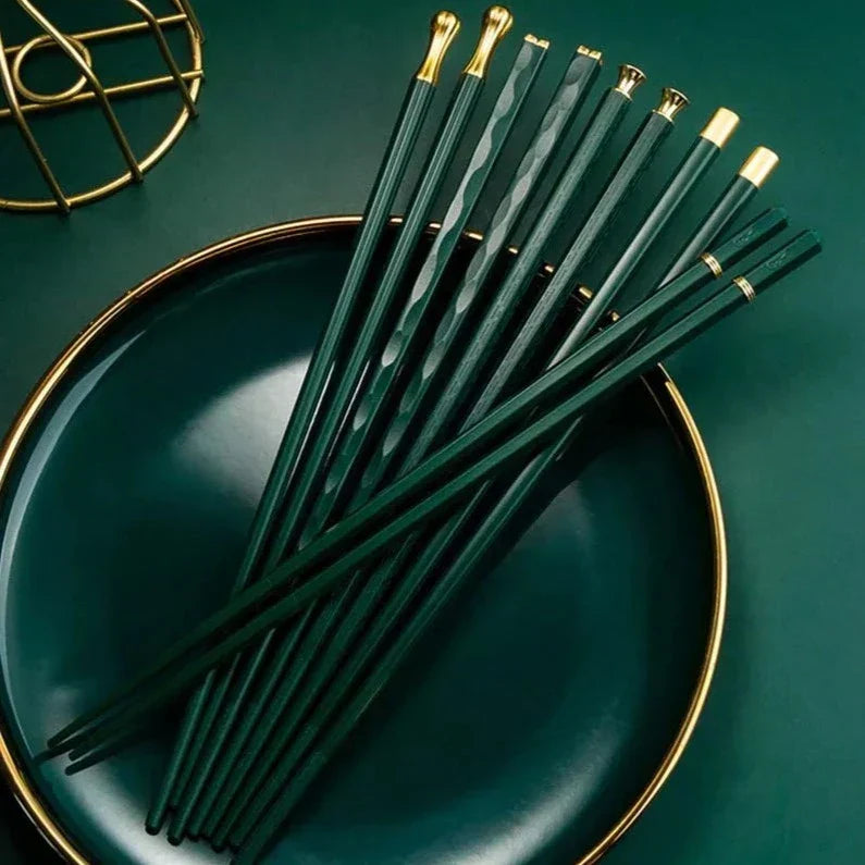 DineLux – Luxurious Chopstick Set with sophisticated designs (5 pairs)