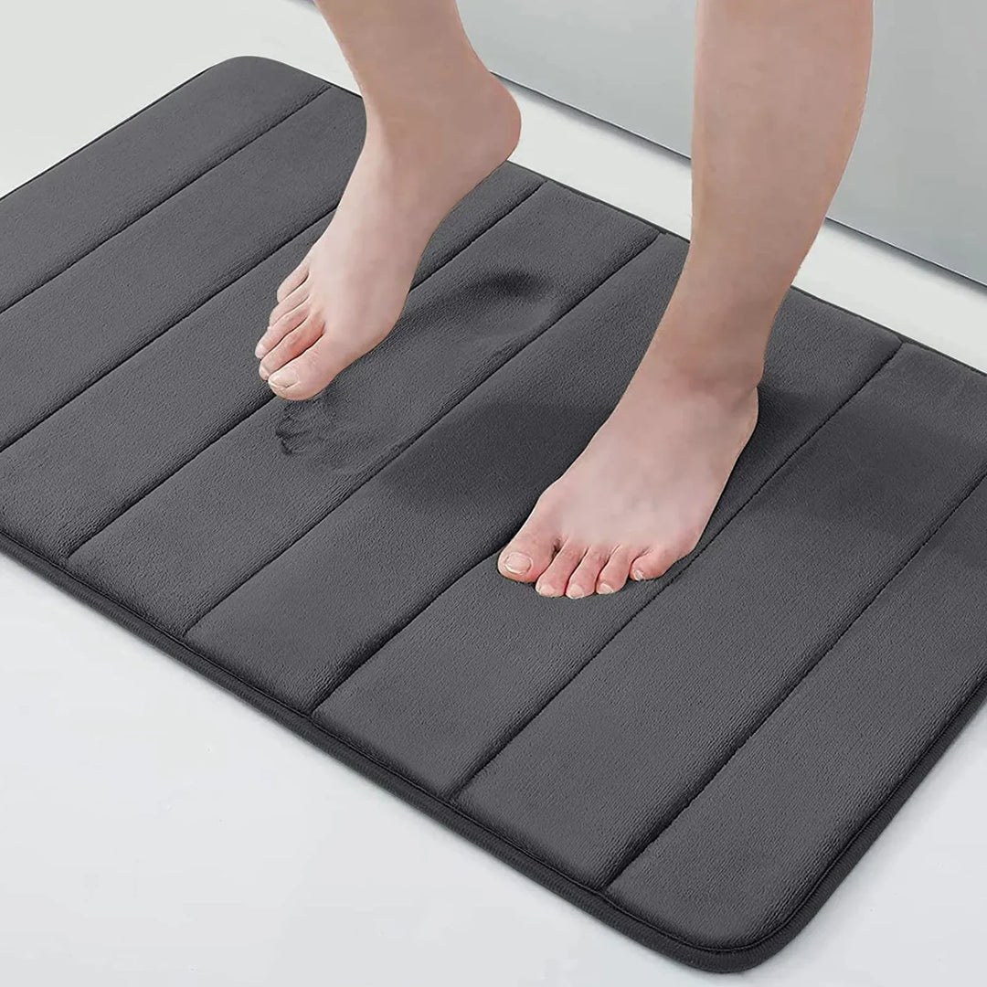 LuxSoft Memory Foam Bath Mat | Kalsten
