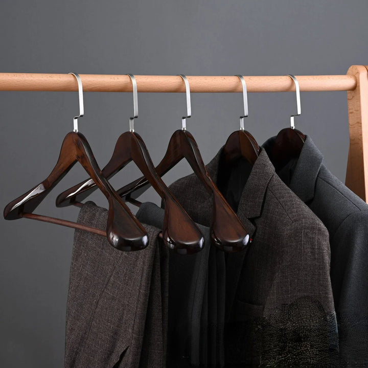 Kalsten | Oaklee Élite – Luxury Wood Hangers with Sophisticated Design