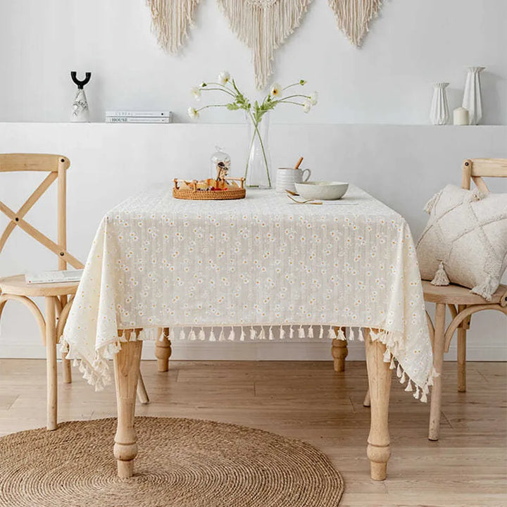 Victoria Daisy Tablecloth | Kalsten