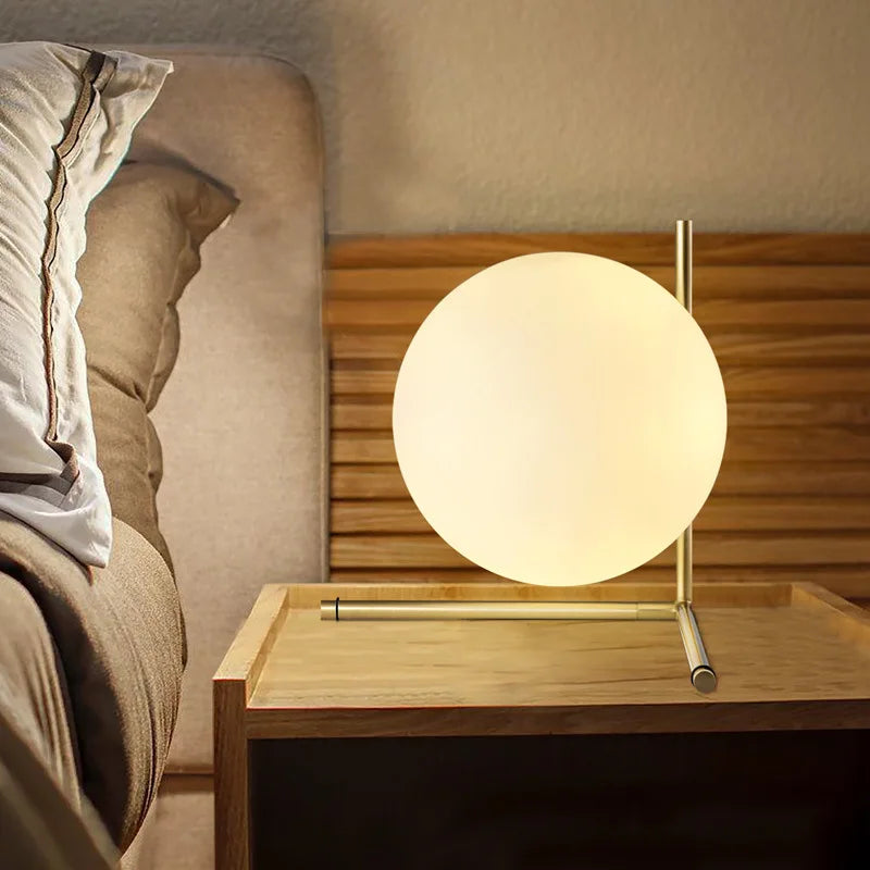 Kalsten | Elegant Glass Lamp with Subtle Glow
