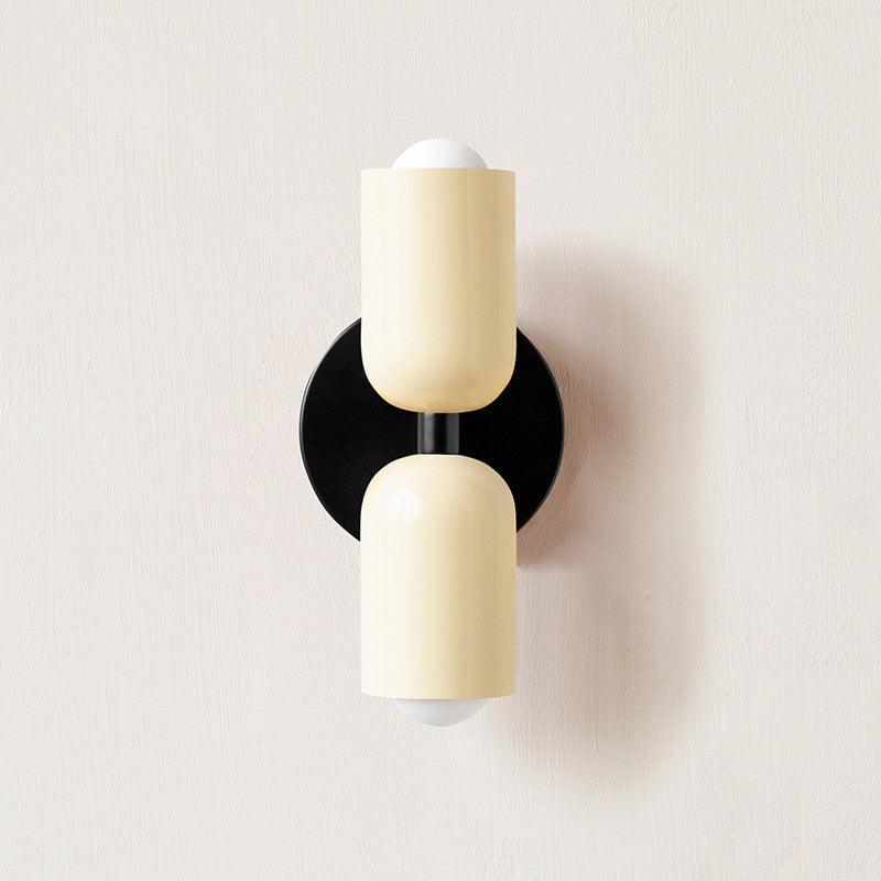 Lively, minimalist wall lamp with two light bulbs | Kalsten