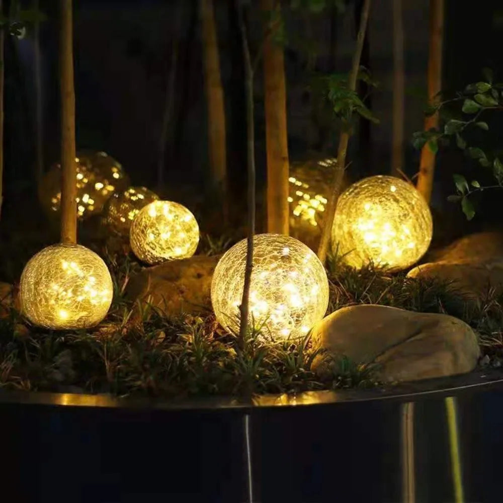 LED garden lights in crackle glass look – solar ball lamps for outdoor use and decoration | Kalsten