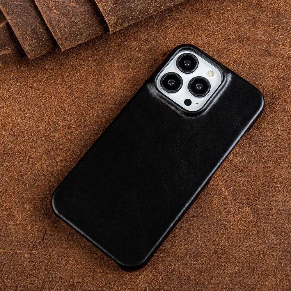 Kalsten | RoyalLeather: Luxurious, handmade case made of genuine cowhide leather for the iPhone