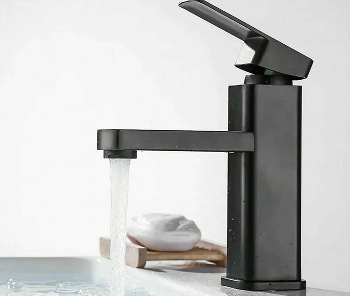 Luxury RETHME Basin Tap - with Stylish Water Flow Kalsten