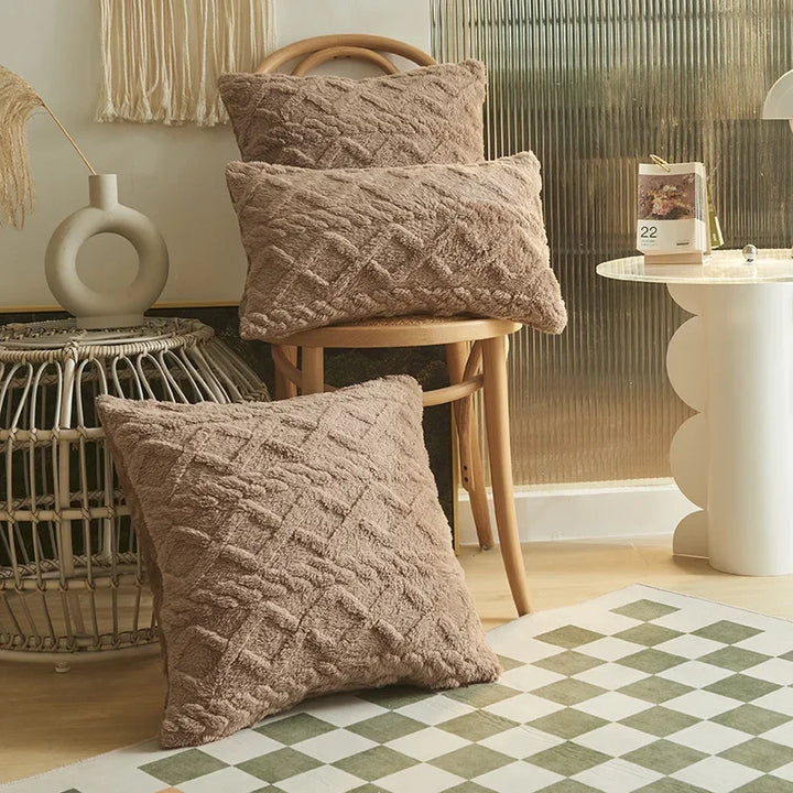 SilkAura Decor Cushion Cover - Luxury Comfort with Geometric Jacquard Kalsten