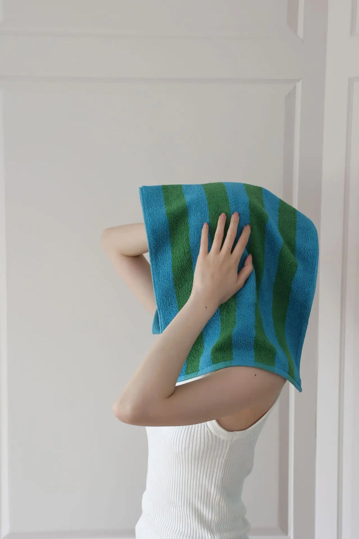 RetroStripe Luxe Cotton Towel – Striped Cotton Towel in Hotel Quality | Kalsten