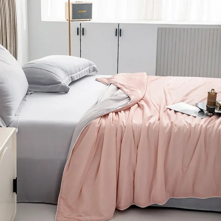 High-Quality Cooling Blanket – Smooth Air-Conditioning Comforter, Lightweight Summer Quilt with Double-Sided Cooling Fabric | Kalsten