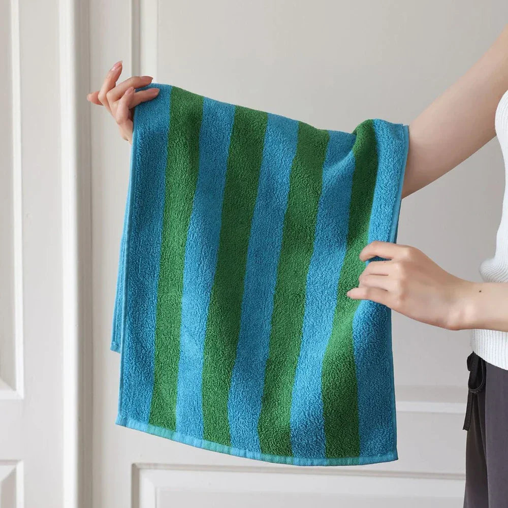 RetroStripe Luxe Cotton Towel – Striped Cotton Towel in Hotel Quality | Kalsten
